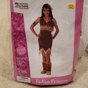 Women's costume in great condition.